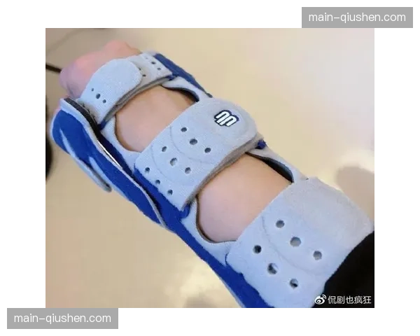 老鹰官方宣布特雷·杨成功接受左手腕韧带修复手术，赛季报销