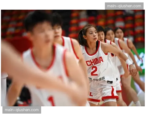 季前热身赛：梦想队新秀后卫马雅·范利特首秀砍下18分7助攻